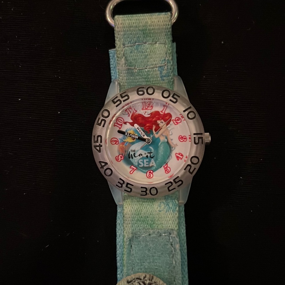 Disneyland “The Little Mermaid” Ariel - Time teacher watch